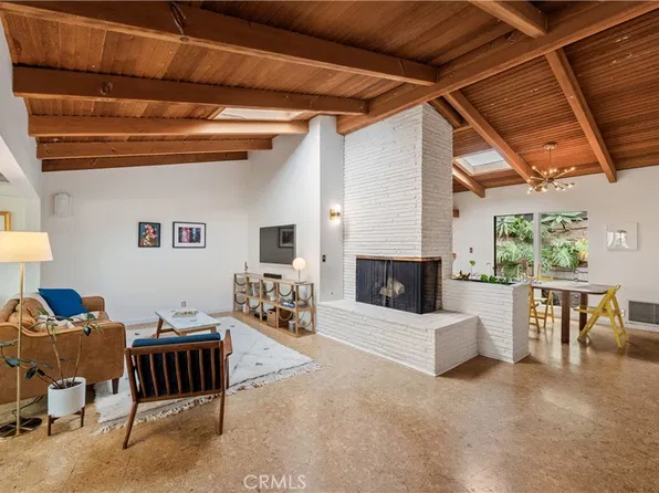 3858 Roble Vista Dr, Los Angeles, CA 90027