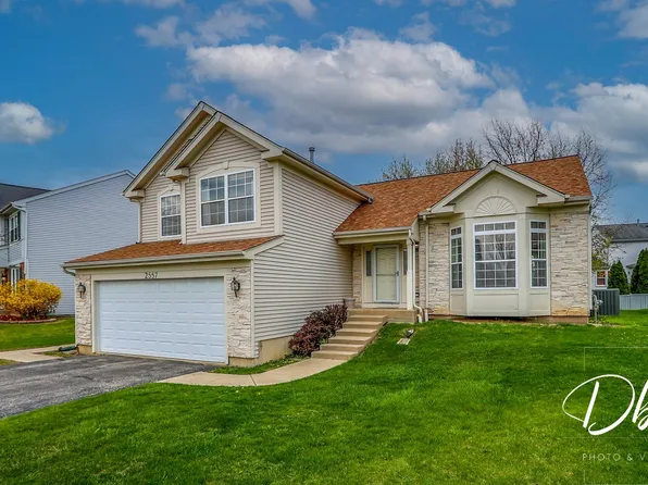 2557 N Orchard Ln, Round Lake Beach, IL 60073