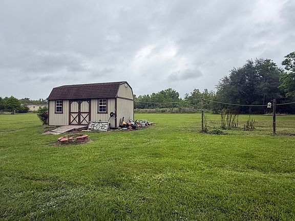 5th image of 1358 Highway 758