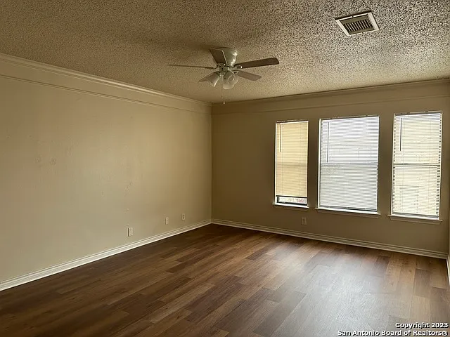 5022 River Kenton — Photo 11