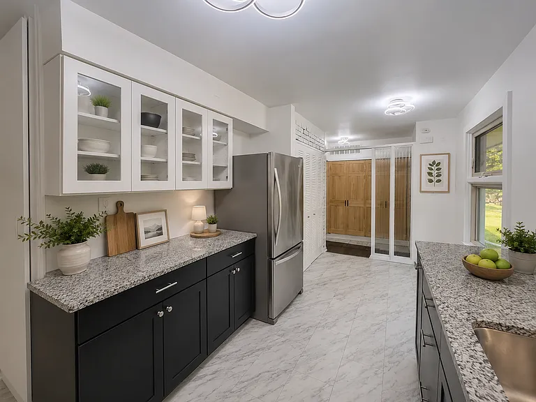 30234 Embassy St — Photo 3