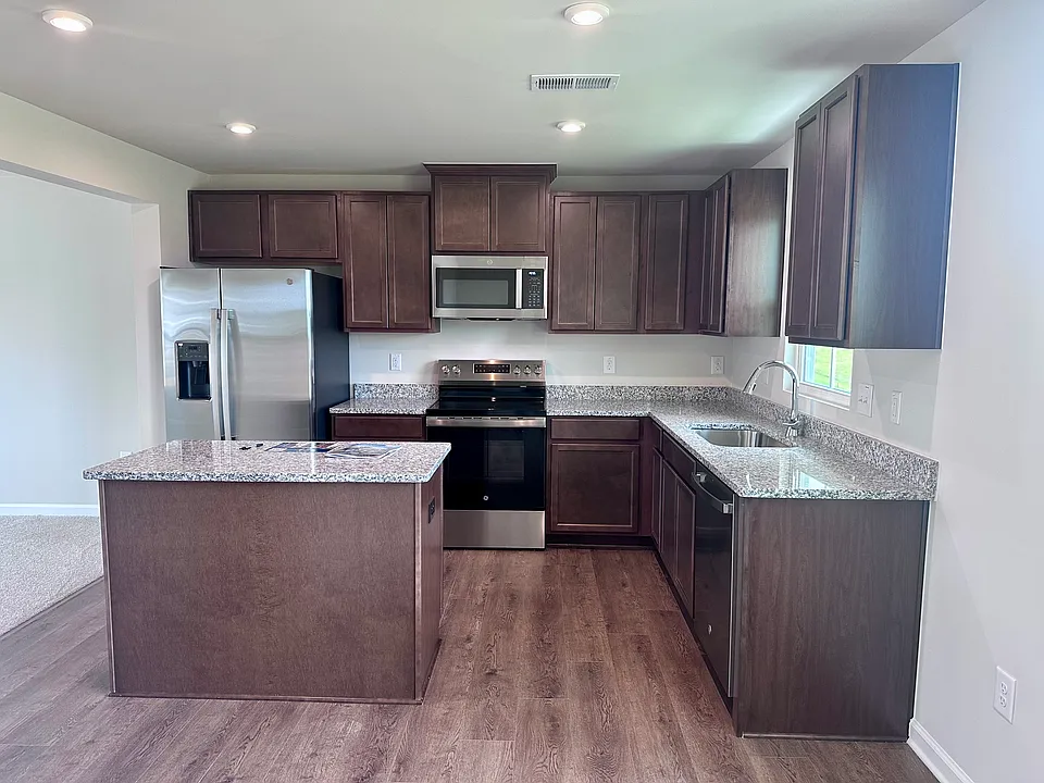 169 Sunny Acres Rd