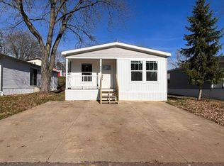 7055 Quarry Rd #448, Amherst, OH 44001