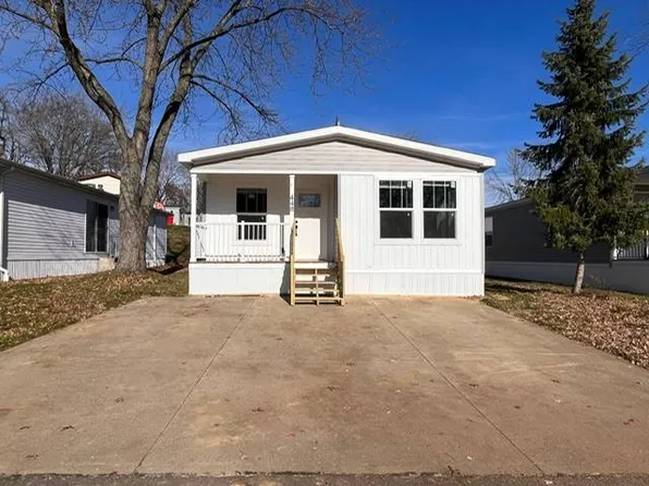 7055 Quarry Rd #448, Amherst, OH 44001