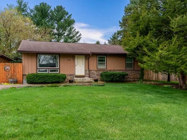 718 Crist Rd, Beloit, WI 53511