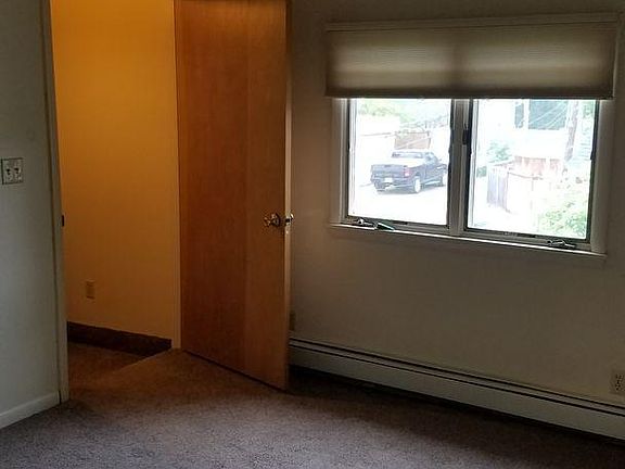 5th image of 103 Livingston Ave #A