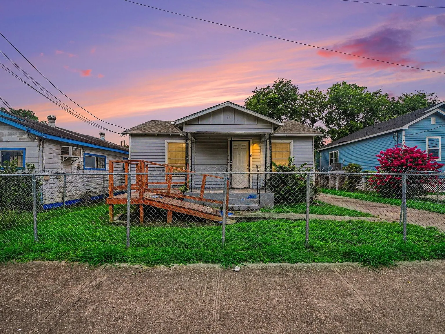 2 bed, 1.0 bath, 800 sqft, $1,375 — Photo 1