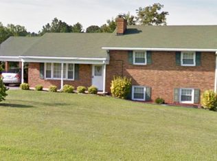 1401 Greenview Dr, Lynchburg, VA 24502