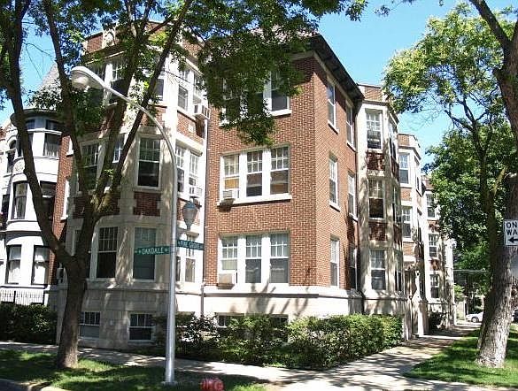 1st image of 2946 N Pine Grove Ave #1S