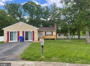 1048 Chesapeake Ct, Waldorf, MD