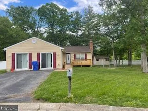 1048 Chesapeake Ct, Waldorf, MD 20602