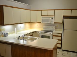 746 E Pepperridge Dr, Bloomington, IN