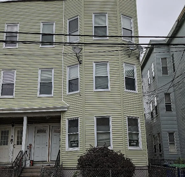 21 Rossmore St #1 — Photo 9
