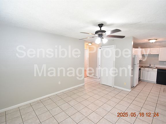4th image of 872 51st Ave N