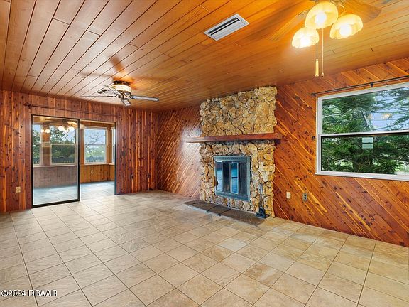 5th image of 945 Bay Dr