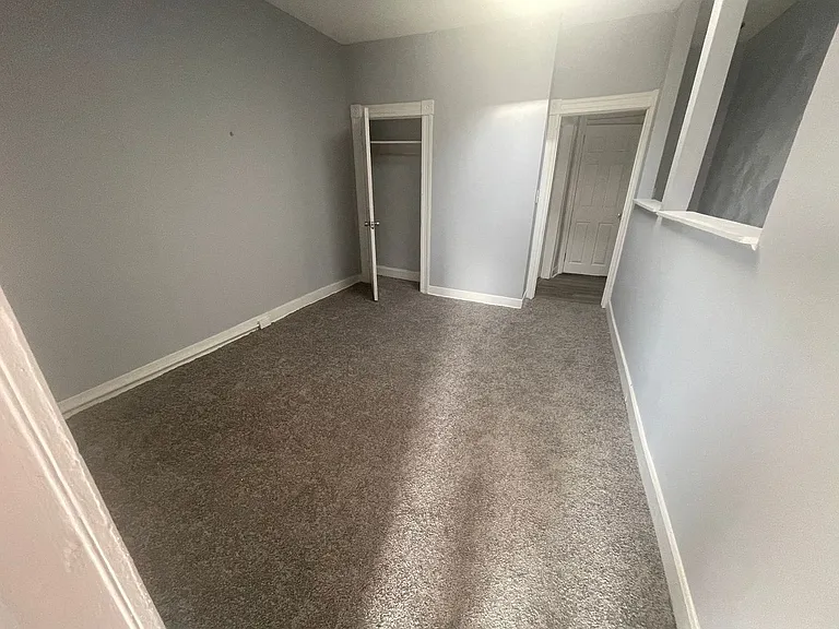 2410 W Baltimore St — Photo 10
