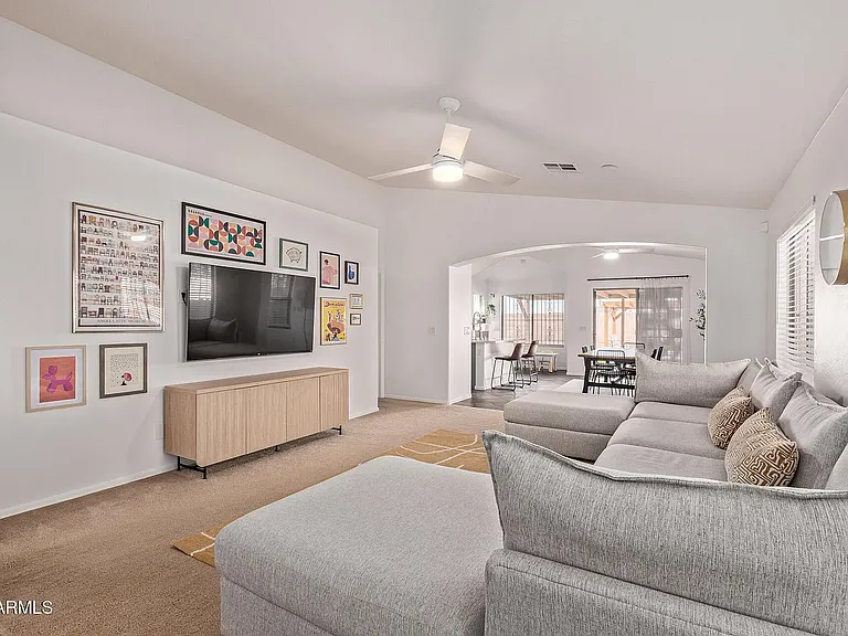 15864 W Anasazi St — Photo 5