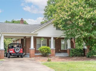 1980 Zion Rd, Morganton, NC 28655