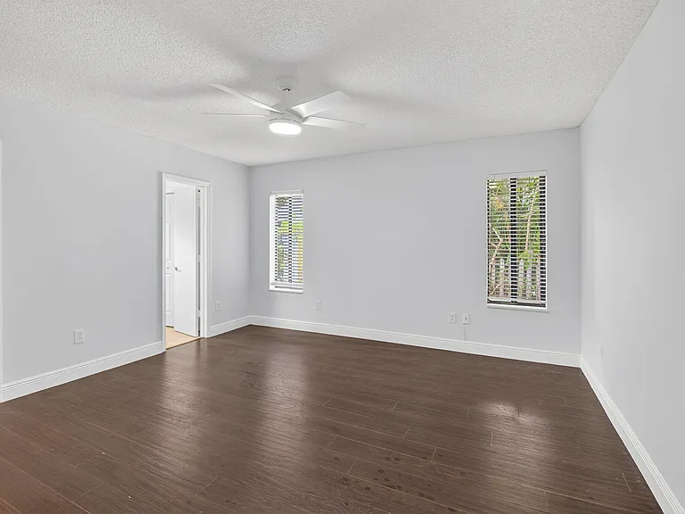 4135 Bay Laurel Way — Photo 23