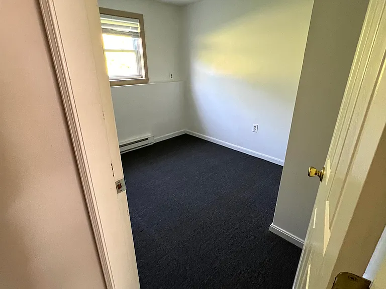 51 Glenwood Dr #1 — Photo 2