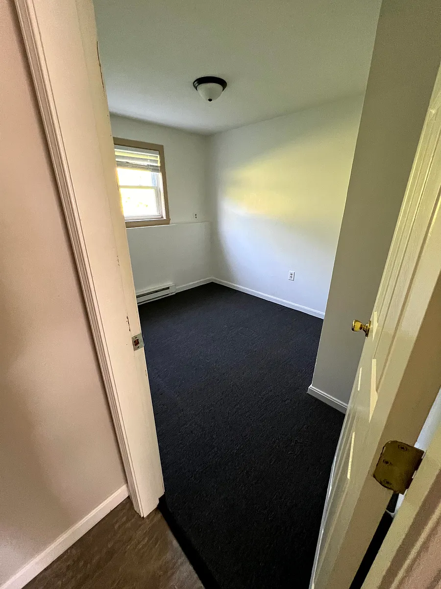 Building Photo - 51 Glenwood Dr #1
