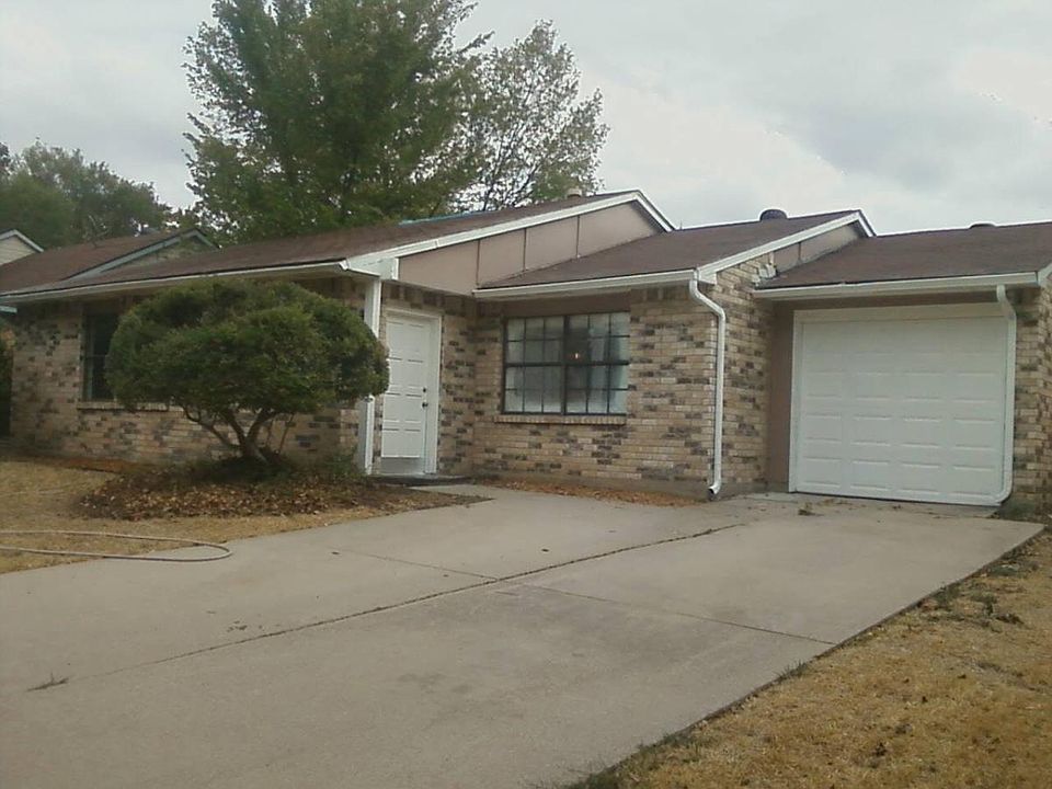 1st image of 824 Netherland Dr