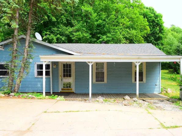 3745 Gale Rd, Eaton Rapids, MI 48827