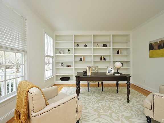 4th image of 104 Bay View Dr