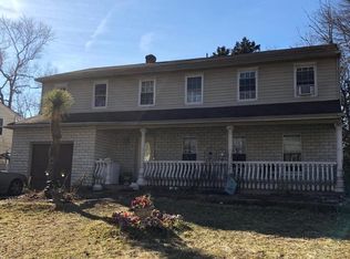 215 Mimosa Dr, Cherry Hill, NJ 08003