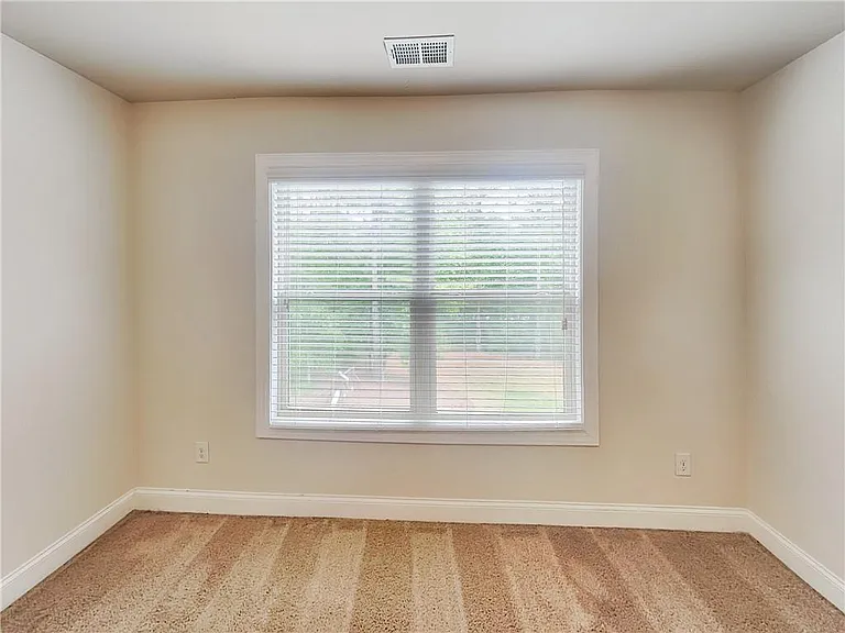 85 Lotus Ln — Photo 13