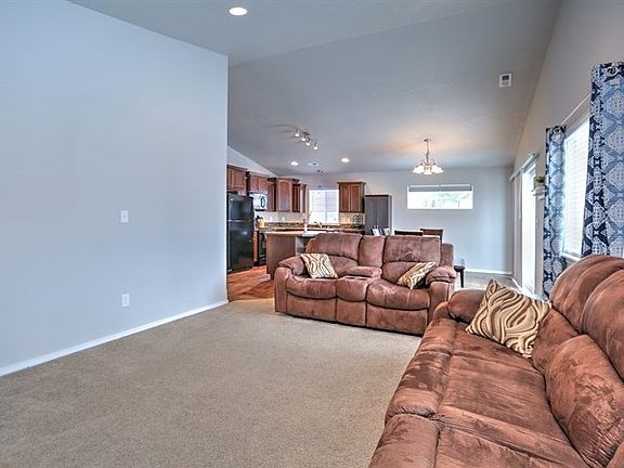 5th image of 17016 E Nora Ave