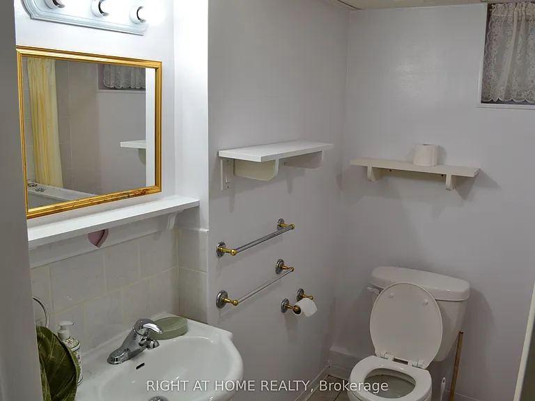 505 Mohawk Rd W #BASEMENT — Photo 7