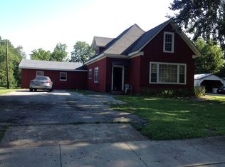 303 Forrest Ave E, Mc Kenzie, TN 38201