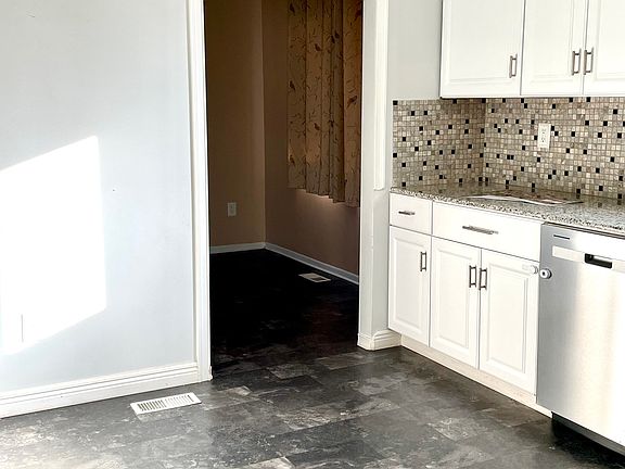 4th image of 4017 Blueberry Hollow Rd