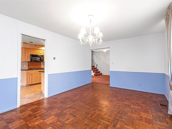 4th image of 78 Suffolk Blvd