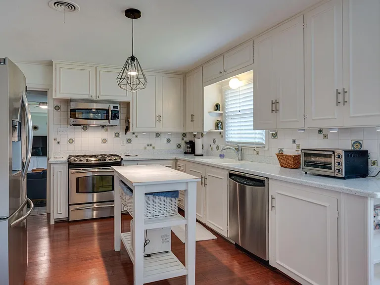 4240 Westmont Ct — Photo 24