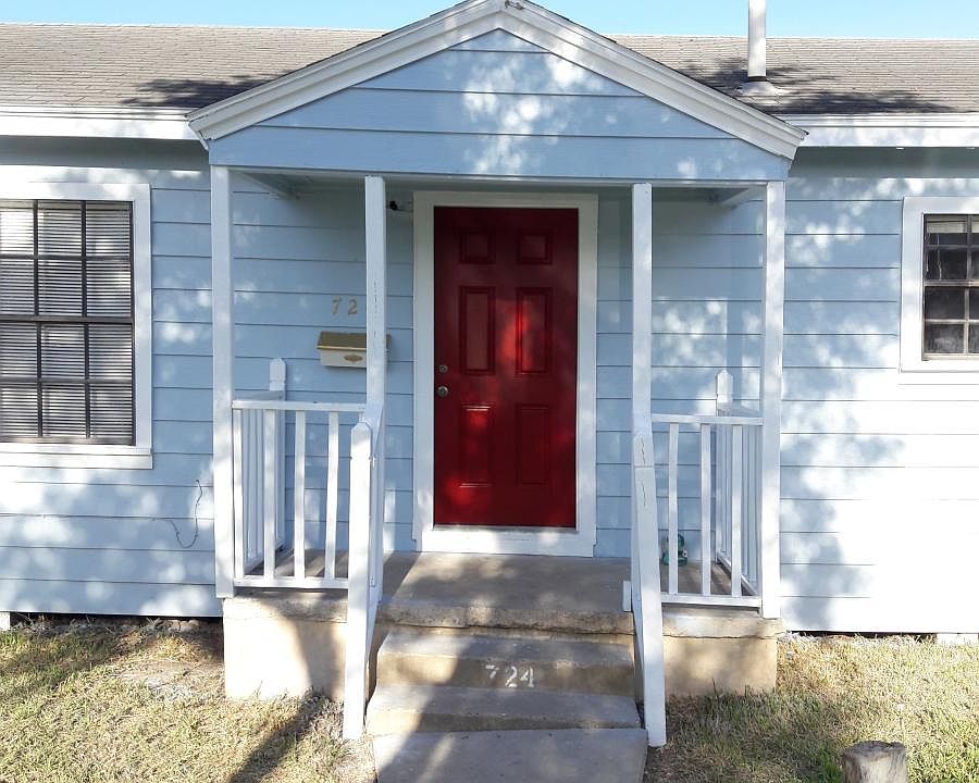 2nd image of 724 Villa Verde Dr