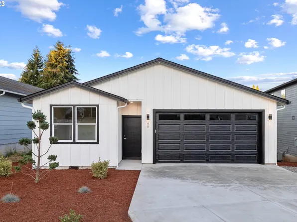 120 Glen Gate Loop, Cathlamet, WA 98612