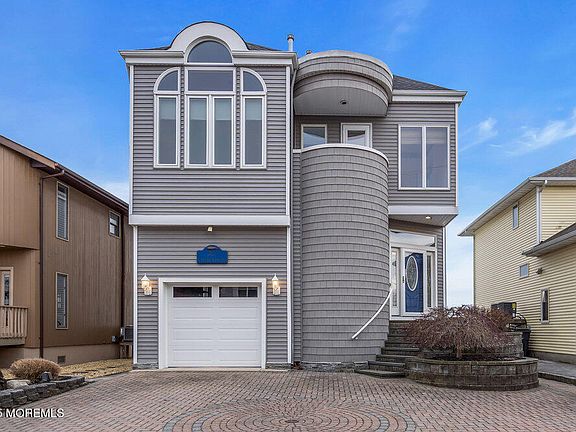 4th image of 77 Bay Breeze Drive