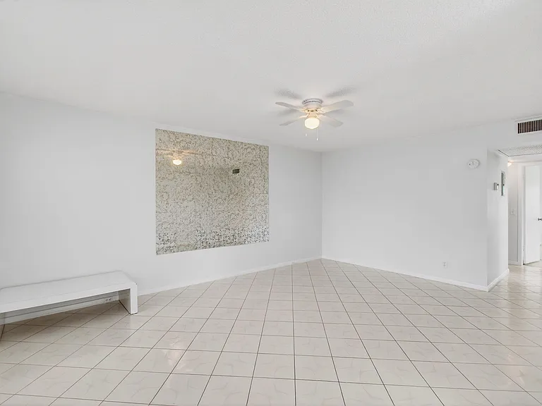360 Fanshaw — Photo 7