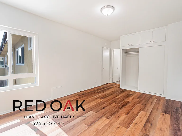 1016 N Edinburgh Ave #9 — Photo 11