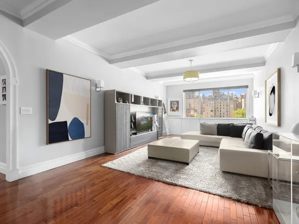 201 East 80th Street image 1 of 13