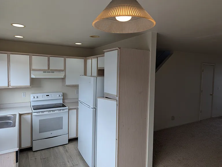 412 & 414 Valley Cir — Photo 3