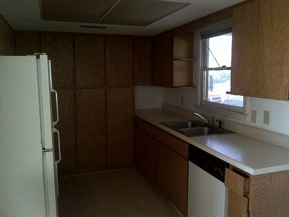 3rd image of 510A River St