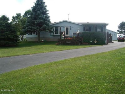 587 W Shore Dr, Stanton, MI, 48888