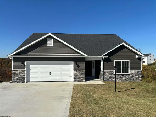 4 Angus Ln, Fairmont, WV 26554