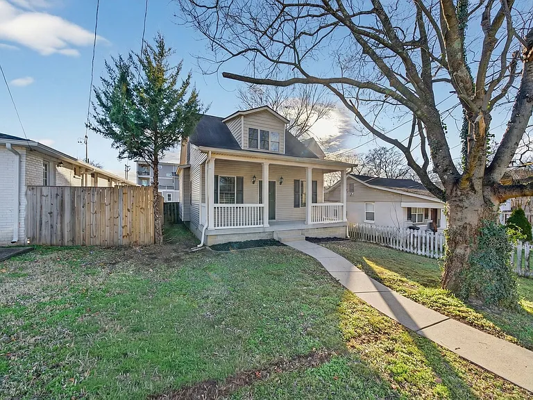 1103 Summit Ave — Photo 30