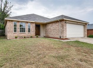 705 Cumberland Dr, Burleson, TX 76028