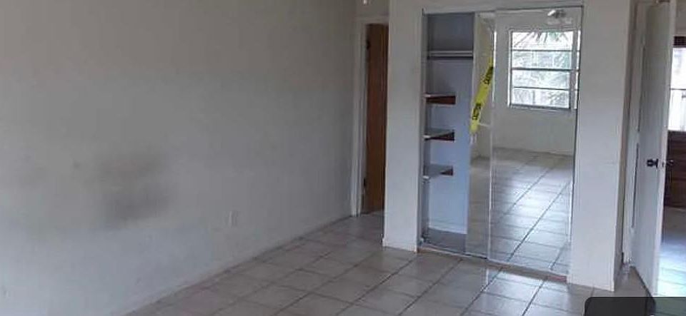 2nd image of 4151 SW 20th St APT C