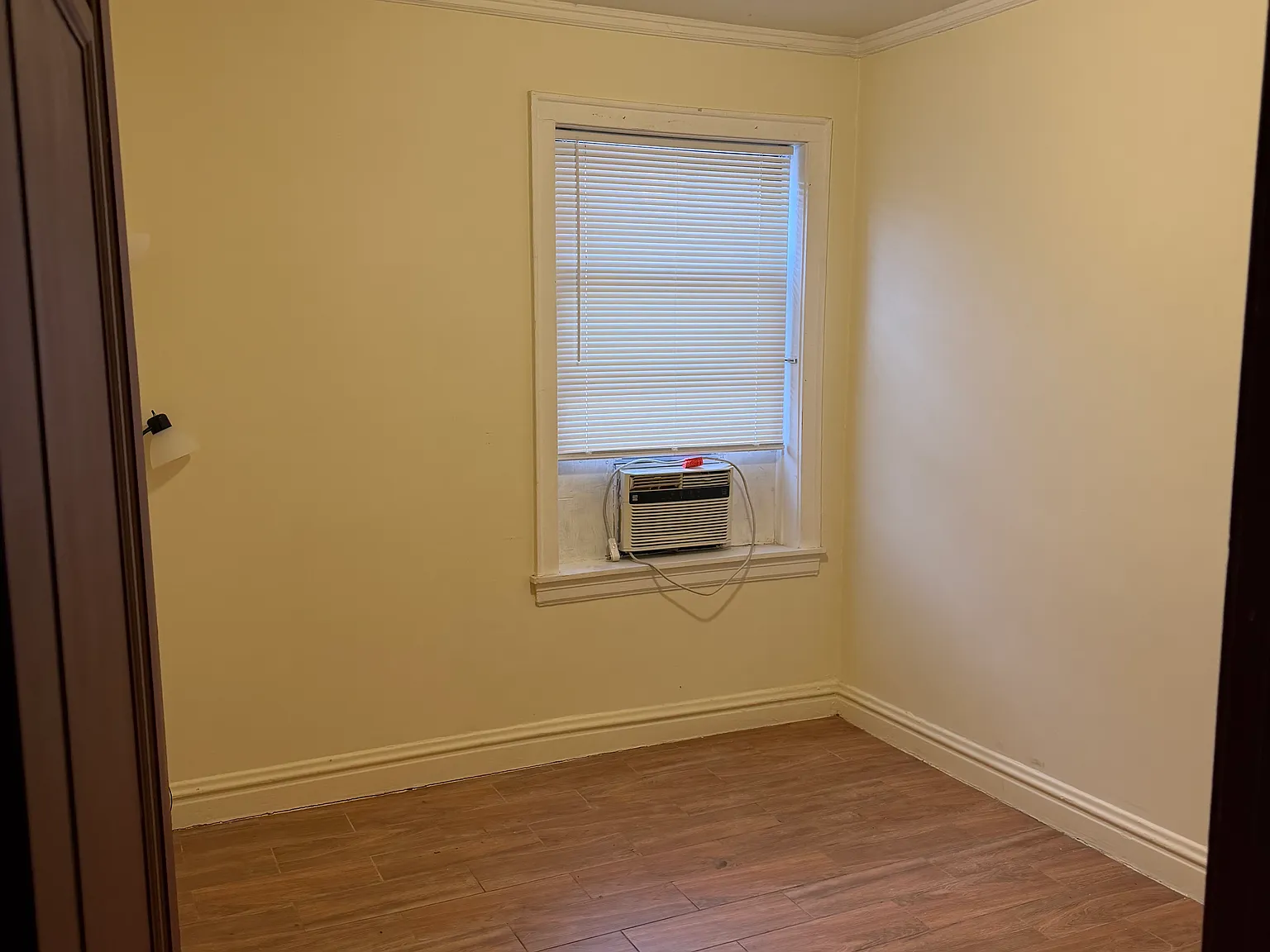 1 bed, $1,050 — Photo 3